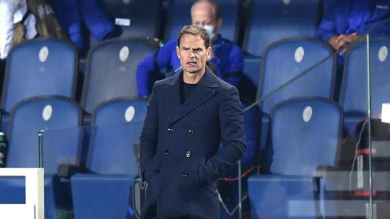 Olanda, De Boer torna al 4-3-3: "Con l'Italia un difensore in più per limitare Barella da seconda punta" 