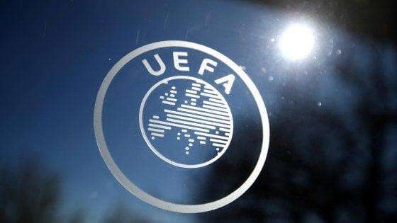 La Uefa mette le cose in chiaro: niente Coppe per chi non paga gli stipendi