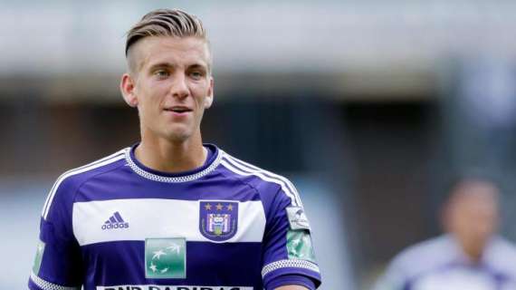 Viola presente per Praet, ma l'Anderlecht fa resistenza