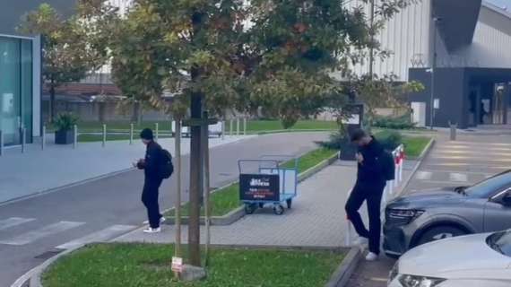 VIDEO - L'Inter parte da Malpensa direzione Berna: l'arrivo della squadra