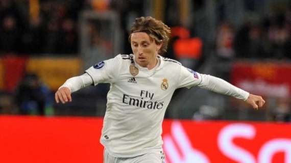 Florentino Perez: "Modric nella leggenda del Real, ne rappresenta talento e valori"