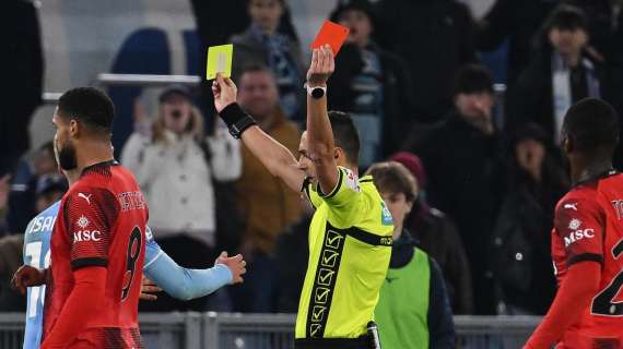 Arbitraggio flop in Lazio-Milan: per Di Bello un altro mese di stop. Fu bloccato anche dopo Juventus-Bologna