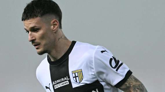 Futuro all'Inter o al Milan? Dennis Man va in dribbling con il sorriso