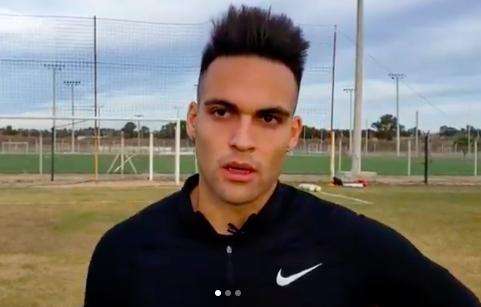 Lautaro gode ancora: "Ho vissuto un anno incredibile con due titoli"