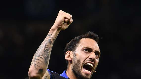Calhanoglu elimina il Milan e ritrova la sua Turchia: "Verso Istanbul. Sto tornando a casa"