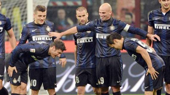 FOTO - Inchino Zanetti-Yuto: Cambiasso aiuta la magia