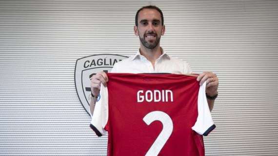 Cagliari, Godin non cambia il numero di maglia: "Molto contento, non vedo l'ora di cominciare a lavorare" 