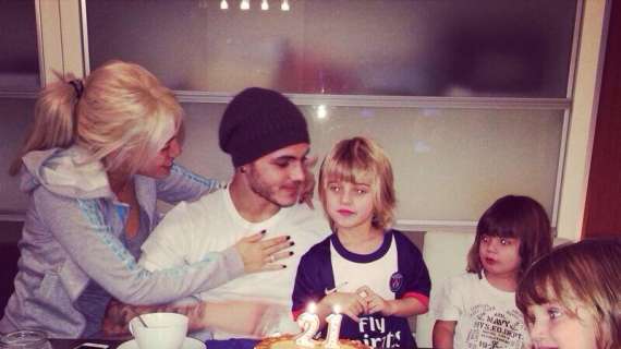 FOTO - Icardi festeggia il compleanno con Wanda