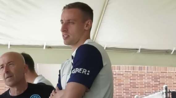 Frattesi scalpita: terapia in piscina per il centrocampista nerazzurro aspettando il ritorno ad Appiano