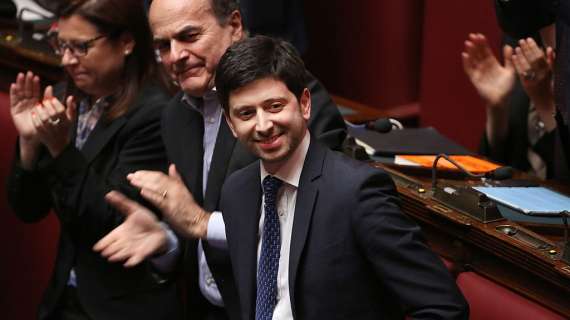 Il ministro Speranza: "Europei evento simbolico per il Paese, il governo è favorevole alla riapertura parziale"