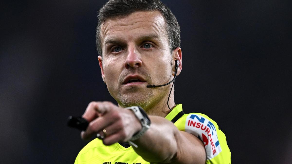 Atalanta-Inter, la moviola - La Penna fischia poco, ma vede bene nei tre gol annullati: giuste le decisioni chiave