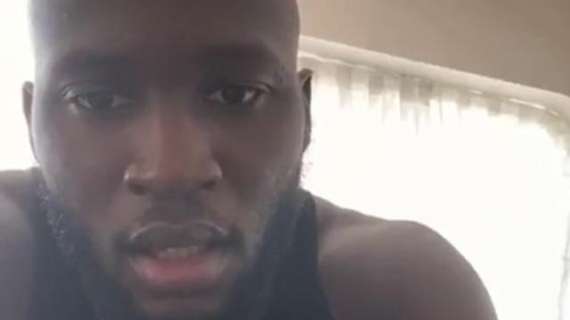 Lukaku: "Lasciare l'Inter? Sei pazzo, assolutamente no". Poi dice a Brozo: "Sei un top, ma levati quei capelli"