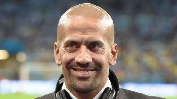 Veron oggi 43enne, gli auguri dell'Inter