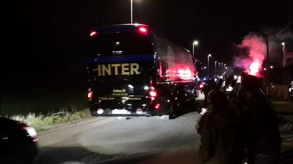FOTO/VIDEO - Inter arrivata a Galatina, grande entusiasmo per i nerazzurri di Conte