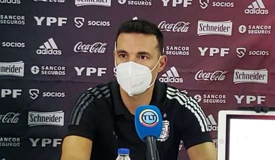 Argentina, Scaloni avvisa il Brasile: "Messi giocherà, Dybala da valutare"