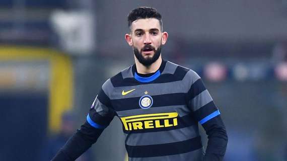 Sky - Juve-Inter, due ballottaggi aperti: Gagliardini e Young favoriti per partire dal via