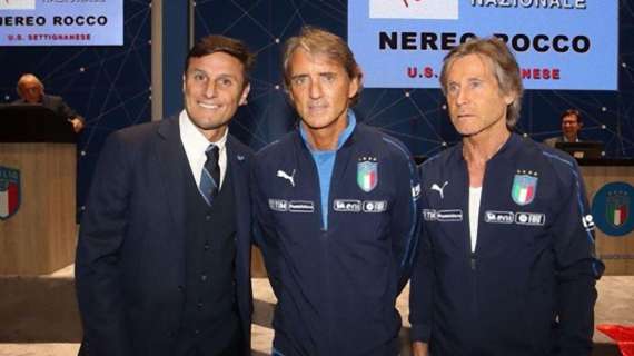 Zanetti, posa amarcord in compagnia di Mancini e Oriali: "Un onore ricevere il premio Nereo Rocco"