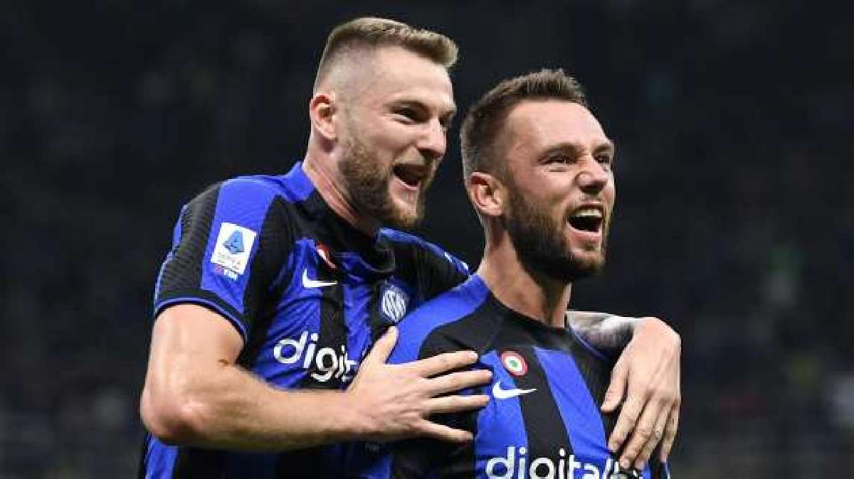 Após perder Skriniar de graça, Inter de Milão renova com De Vrij, futebol  italiano