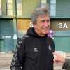 Betis, Pellegrini si ferma a parlare con i tifosi fuori dallo stadio