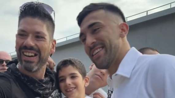 NICO, Le immagini del suo arrivo al J Medical