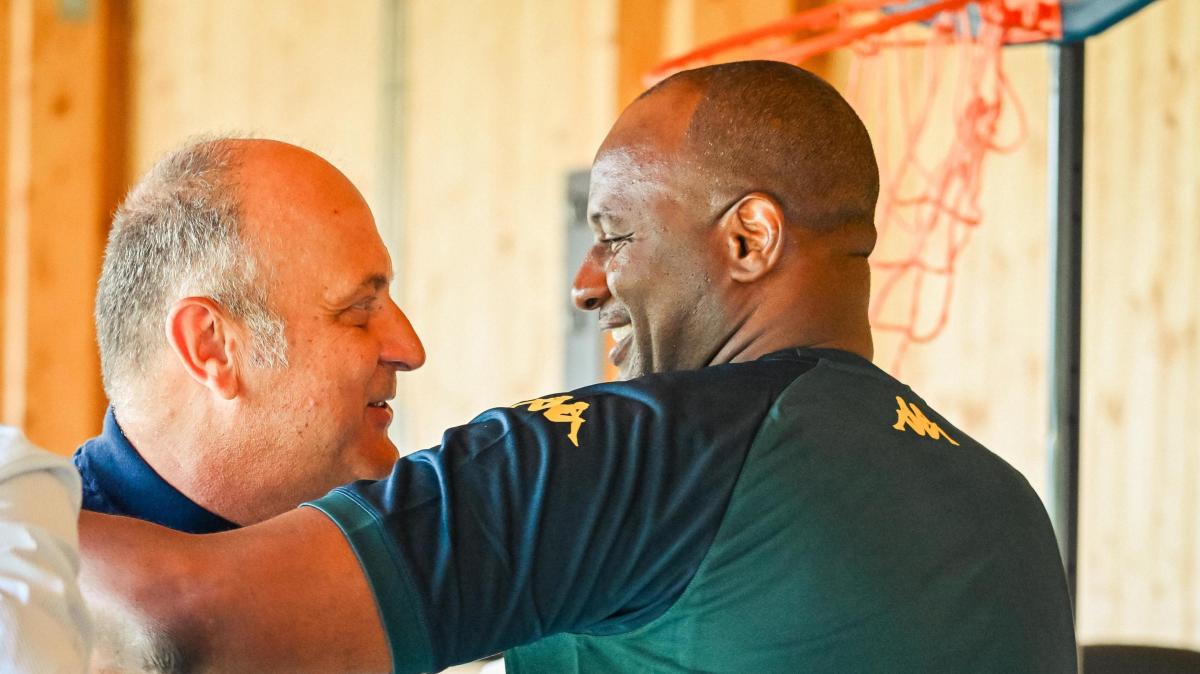 Genoa ultimo, il presidente Sucu: "Massima fiducia in Vieira"