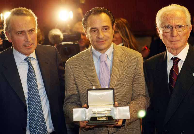 ED ORA ABETE "DEVE" UN FAVORE A DELLA VALLE...