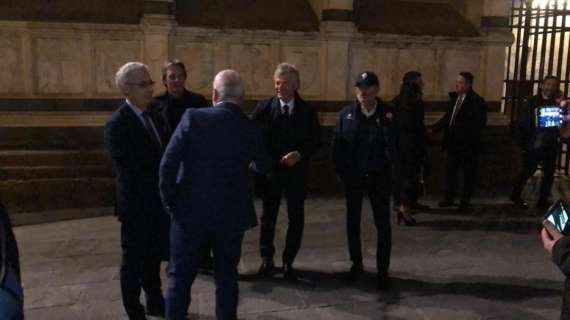 FOTO FV, Bati entrato nel chiostro per la cena