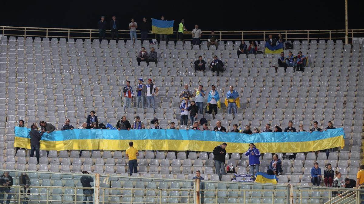 Franchi semi deserto come il settore ospiti: 200 ucraini per Fiorentina-Dinamo Kiev