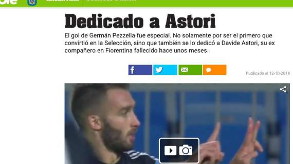 FOTO, L'Argentina celebra gesto Pezzella per DA13