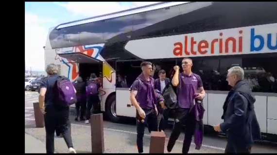 VIDEO FV, La partenza della Fiorentina per Praga