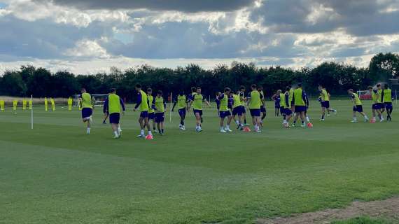 Le prime immagini della Fiorentina in Inghilterra: out dall'allenamento Gudmundsson