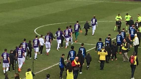 FOTO FV, Squadre in campo con la maglia numero 13