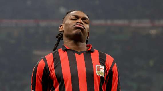 MILAN, Elongazione al flessore sinistro per Leao