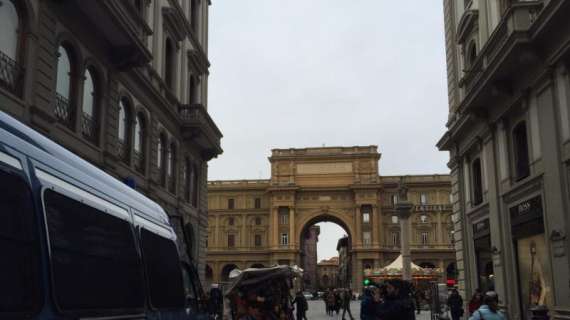 FOTO FV, Forze dell'Ordine presidiano il centro