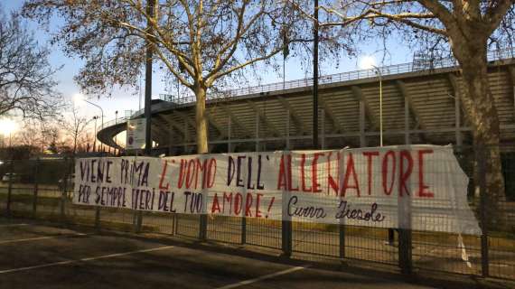 FOTO, Il saluto della Curva Fiesole a Cesare Prandelli