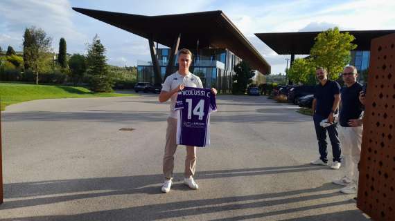 Nicolussi Caviglia è a Firenze, le immagini del suo arrivo al Viola Park
