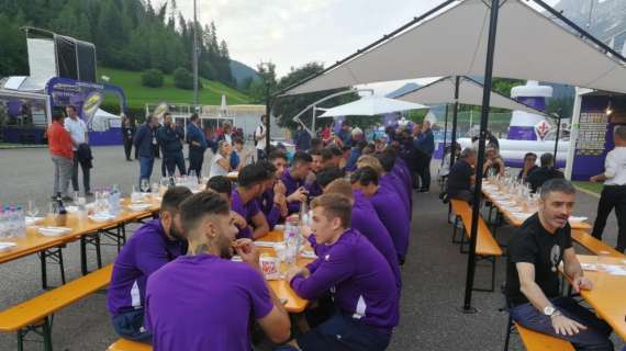 FOTO FV, Fiorentina a tavola al Viola Village