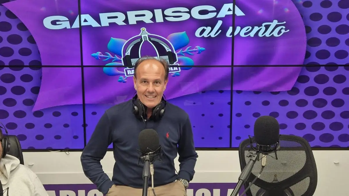 Vanoli verso l'addio, lo ha capito. Grosso, De Rossi, ma Paratici guarda fuori. Iraola o Glasner sono gli identikit ideali. Fischi e cori chiari: Firenze non ne può più