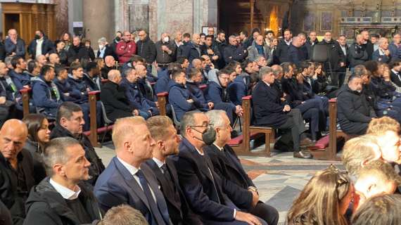 MIHAJLOVIC, Il funerale: Mancini porta il feretro