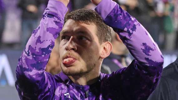 FOTO, Disavventura Belotti: dente saltato in gara