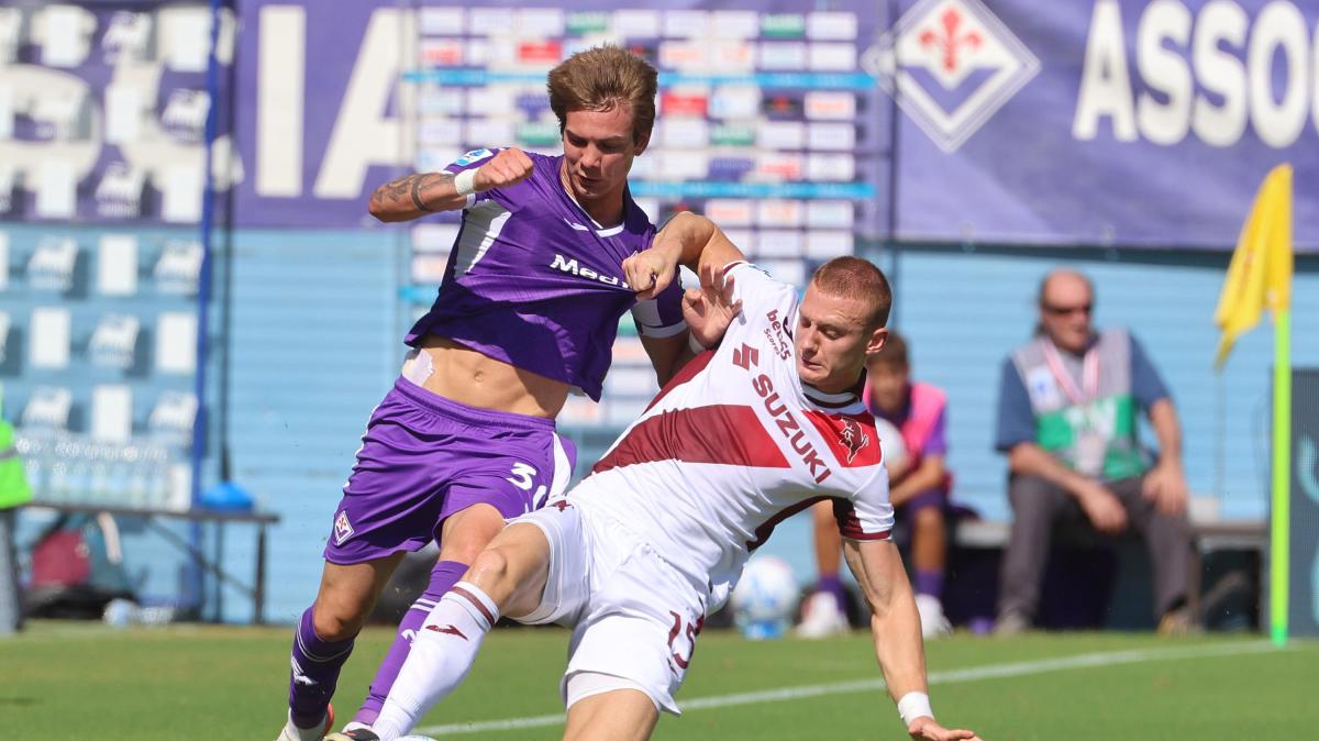 Una Fiorentina spenta viene fischiata dal Franchi: al 45' è ancora 0-0