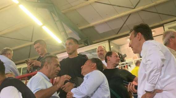 FOTO FV, Tribuna Zecchini: Lamioni e Barone a colloquio