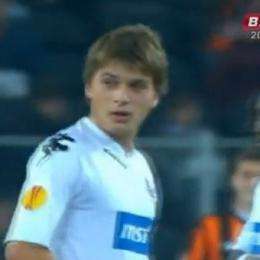 LJAJIC, L'agente in città, dettagli sul contratto