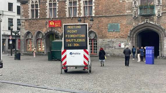 FOTO FV, Il punto di incontro per i tifosi viola a Brugge