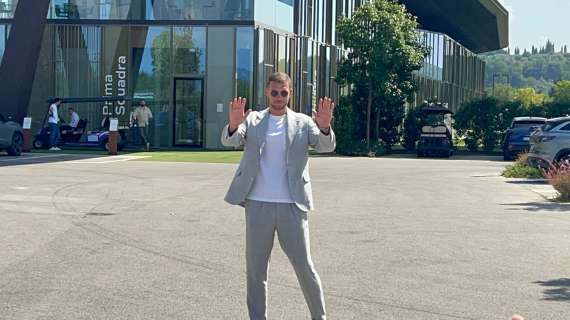 Dzeko tra sorrisi e look alla James Bond. La Nazione: "Anche Pioli è stato decisivo"