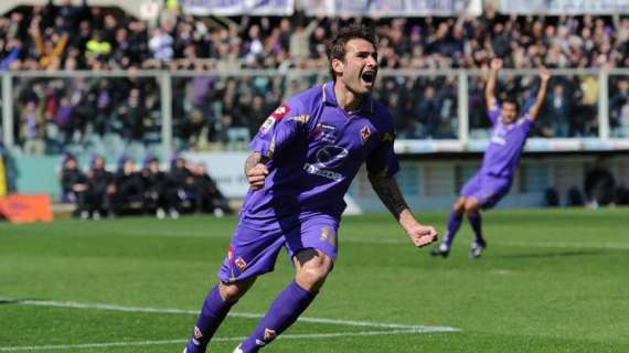 FOTO, Anche Mutu accetta l'invito della Fiorentina