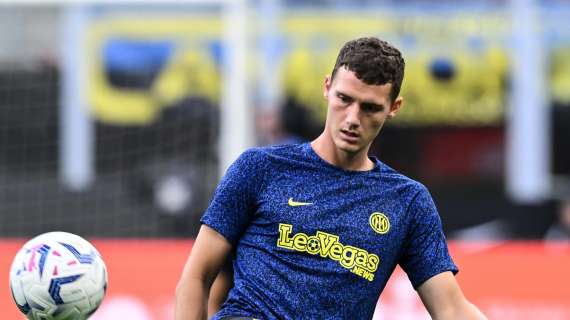 INTER, Tegola per Pavard: lussazione alla rotula