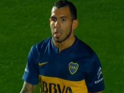 TEVEZ, Insulta sorella arbitro, rischia fino a 12 turni