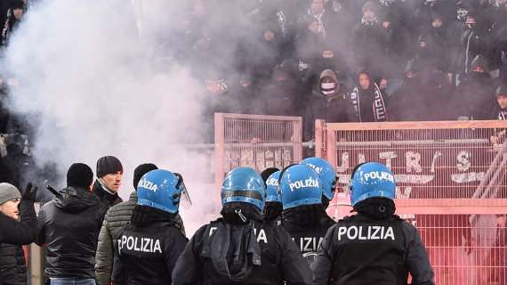 ARECHI, Massiccio impiego di forze dell'ordine oggi