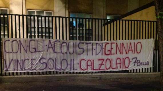 FOTO FV, Striscione di contestazione al Franchi